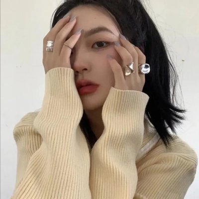 女警撞到夫